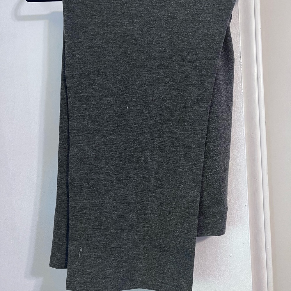 Grey yoga pants